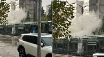 Gaziantep'te tramvaya yıldırım düştü