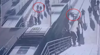 Metrobüs durağında akıl almaz olay: Engelli vatandaş feci şekilde can verdi