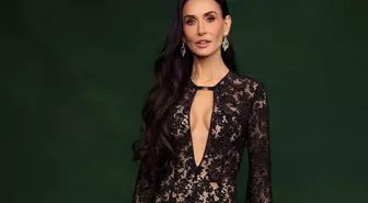 Kim der 63 yaşında? Ünlü yıldız galada göz kamaştırdı