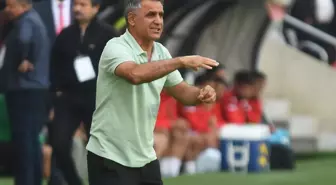 Hem teknik direktör hem de beden eğitimi öğretmeni! İnternetten izleyip futbolcu buluyor