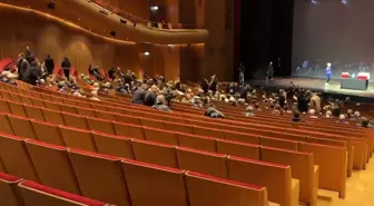 Muazzez Abacı'ya büyük vefasızlık! Koltukların yarısı boş kaldı