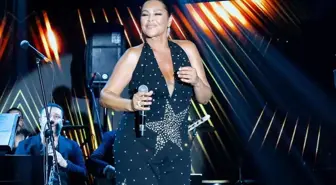 Hülya Avşar'dan setlere dönüş sinyali