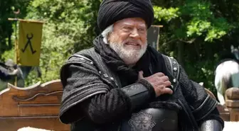 Cüneyt Arkın'a vefa gecesi: Torunu Zeynep'in sözleri duygulandırdı