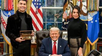 Trump'tan Ronaldo'ya sürpriz: Beyaz Saray'ın anahtarını verdi