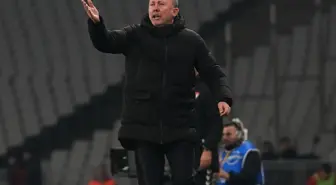 İstifa çağrılarına olay cevap