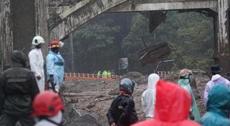 3 ülke felaketi yaşıyor! 900'den fazla ölü, yüzlerce kayıp var
