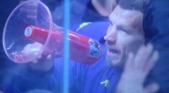 Fiorentina'da kaos: Edin Dzeko çareyi megafonu eline almakta buldu