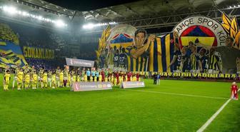Fenerbahçe'den Galatasaray'a gönderme: Futbol ayakta oynanan bir oyundur