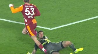 Barış'ın yerde kaldığı pozisyon penaltı mı? Ünlü yorumcular tereddütsüz görüş belirtti