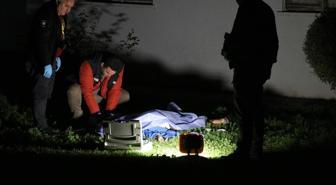 Yaşlı adam televizyon izlerken kapıyı çalan polisin verdiği acı haberle yıkıldı