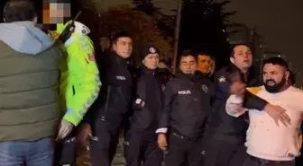 Kaza yaptığının bile farkında değil ama polisi tehdit ediyor: Gerekeni yapacağım