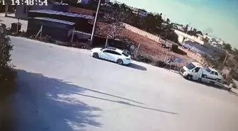 Otomobille geldi çekiciden telefon çaldı: 120 suç kayıtlı hırsızın o anları kamerada