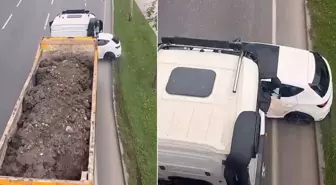 Hafriyat kamyonu, önüne kattığı otomobili 100 metre sürükledi