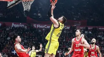 Olympiakos - Fenerbahçe Beko akan çatı nedeniyle ertelendi