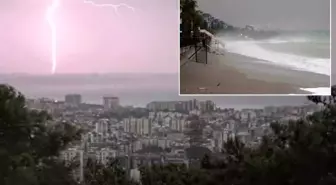 Gözde kentimizin üzerinde çakan şimşekler görsel şölen oluşturdu