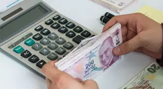 Kamuda yönetici ve uzman personele 30 bin liralık seyyanen zam telifi geri çekildi