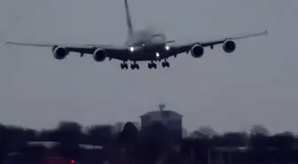 PSG uçağının Bilbao'ya iniş anı yürekleri ağza getirdi