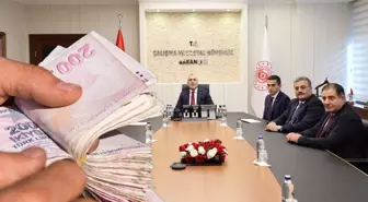 Bir ilkin yaşandığı asgari ücret pazarlığında birinci tur sona erdi