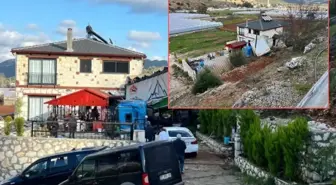 Faciadan dönüldü! Şarampole devrilen tır eve çarptı