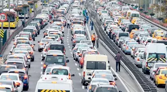 Benzine 2 lira 2 kuruş zam geliyor