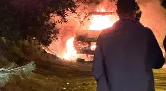 Otomobil patladı, feci şekilde can verdi