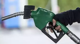 Araç sahiplerine müjde! Akaryakıtta tabela 1 haftada ikinci kez değişiyor