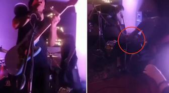 Şarkıcı sahnedeyken elektrik akımına kapıldı