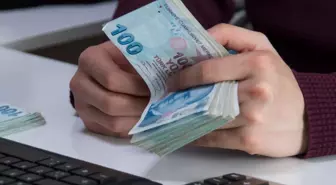 Kamu yöneticilerine seyyanen 30 bin lira zam teklifi geri çekildi