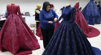 Kiraladığı gelinlik hayatını değiştirdi