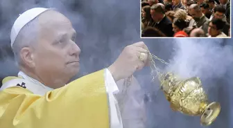 Papa 14. Leo, Vatikan'da ilk kez Noel ayini yönetti