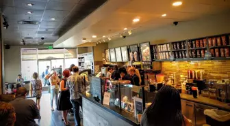 Starbucks yüzlerce mağazasını kapatma kararı aldı