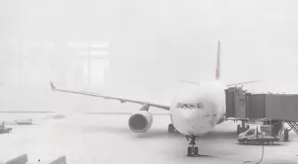 Uçuşlara hava engeli! Çok sayıda sefer iptal edildi