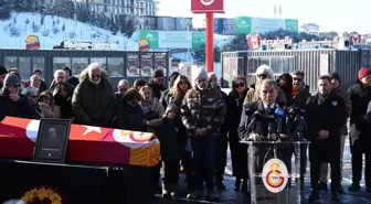 Gökmen Özdenak son yolculuğuna uğurlandı