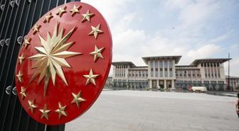 Cumhurbaşkanı Başdanışmanı Mehmet Uçum'dan ABD'ye zehir zemberek Maduro tepkisi