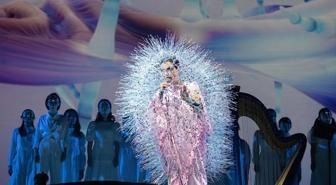 Dünyaca ünlü şarkıcıdan Trump'ın hedefindeki Grönland'a çağrı: Bağımsızlığınızı ilan edin