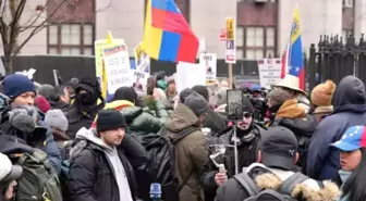 Duruşma öncesi Maduro ve eşinin serbest bırakılması için protesto