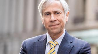 Dünyaca ünlü avukat Maduro'yu da savunacak