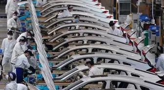 İşler iyi gitmiyor! Otomotiv devi üretimi ikinci kez durdurdu