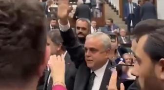 AK Parti'ye transfer olan Hasan Ufuk Çakır, grup toplantısında! Eski partisini kızdıracak sözler