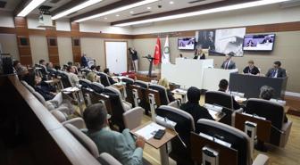 Belediye meclisinde gergin toplantı! İki kez ara verildi