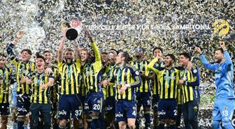 Süper Kupa şampiyonu Fenerbahçe, kupasını aldı
