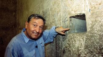 Yazar Erich von Daniken yaşamını yitirdi