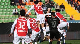 4 gollü süper maçta kazanan çıkmadı