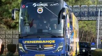 Fenerbahçe'de bir ayrılık daha! Yıldız isim takımdan gidiyor