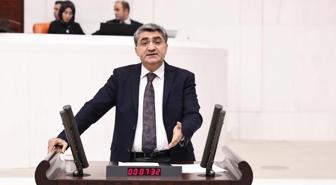 Mersin Milletvekili Ekmen'den Batman Petrolspor maçında açılan pankarta tepki