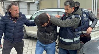 Eski eşini rahatsız ettiğini öne sürdüğü kişiyi bıçaklayarak öldürdü