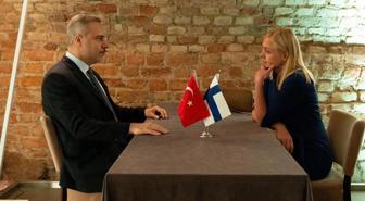 Bakan Fidan ile Finlandiyalı mevkidaşının görüşmesine damga vuran kare
