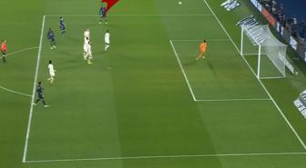 Futbol dünyası Dembele'nin aşırtma golünü konuşuyor