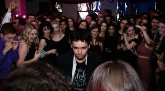 50 kişinin partilediği daire çöktü! Onlarca kişi yaralandı