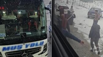 Muş'tan Bursa'ya giden otobüs Elazığ'da saldırıya uğradı